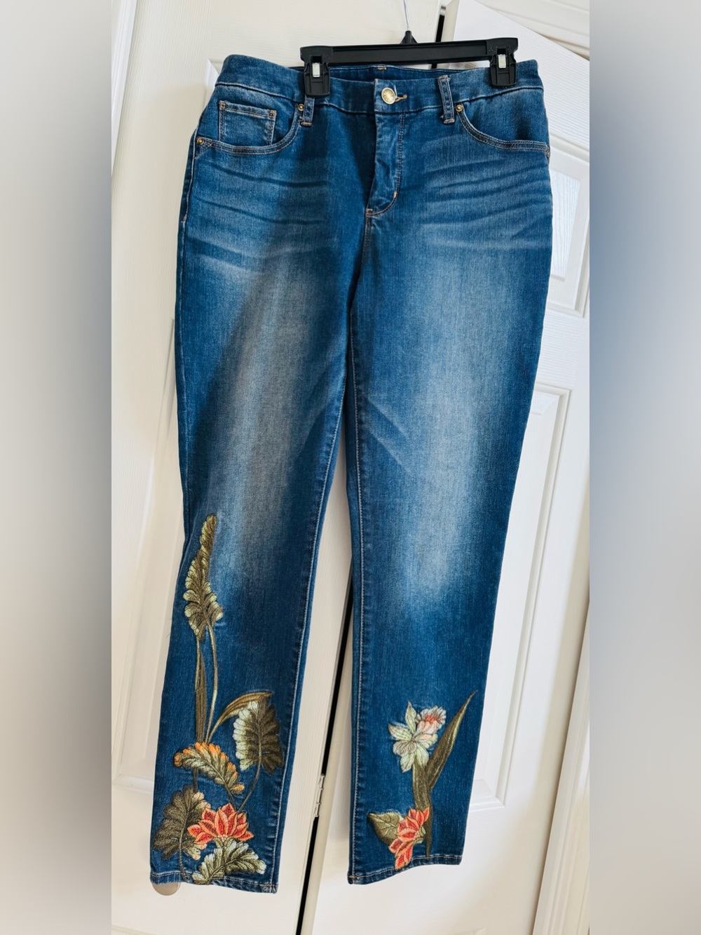 Chico's Dark Blue Straight Leg Jeans with Floral Embroidery